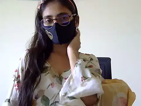 Rose-Shyy nude on webcam for live sex chat
