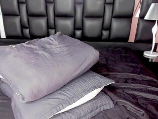 Sofi-dream fully nude on Live Sex Chat