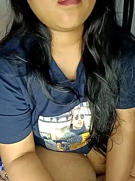 Sweet-Berry nude on webcam for live sex chat