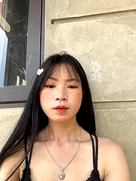 trannhu137002 nude on webcam for live sex chat