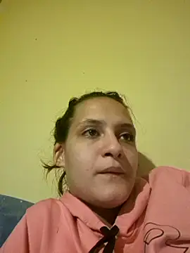 Zafira21 nude on webcam for live sex chat