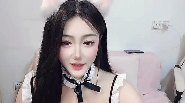 Ash-On nude on webcam for live sex chat