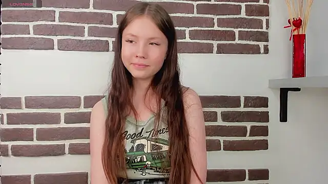 CarmenGreen nude on webcam for live sex chat
