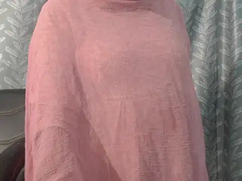 cute-priy nude on webcam for live sex chat