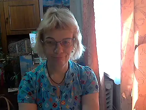 Emma__Mia nude on webcam for live sex chat