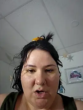FeyresOnFire nude on webcam for live sex chat