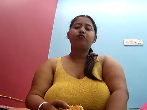 Golu_molu_cute nude on webcam for live sex chat