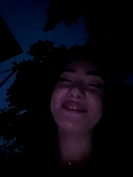 KittyOutdoor nude on webcam for live sex chat