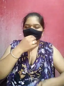 midhly nude on webcam for live sex chat
