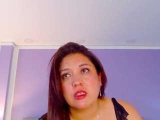 Paula-Anderson fully nude on Live Sex Chat