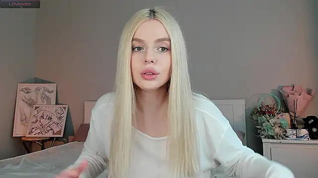 Sunshy_ nude on webcam for live sex chat