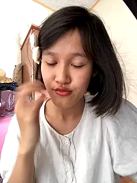 thithi8369 nude on webcam for live sex chat
