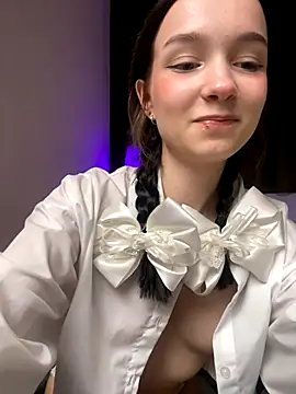 Tiny_flame nude on webcam for live sex chat