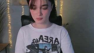 vicky-lucky1 fully nude on Live Sex Chat