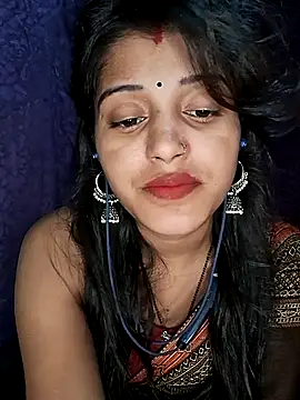 APKEDILKIQUEEN nude on webcam for live sex chat