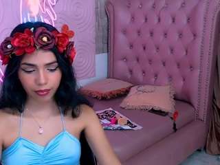 girl-lauris18 fully nude on Live Sex Chat