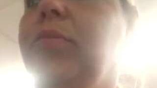 Freakbishh166 fully nude on Live Sex Chat