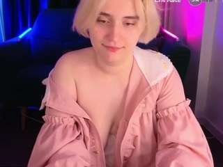 hella-kitty fully nude on Live Sex Chat