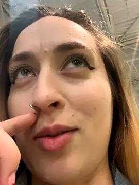 Holly_Joy nude on webcam for live sex chat