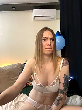 RachelBelI nude on webcam for live sex chat