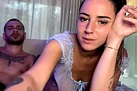 venusrey_ nude on webcam for live sex chat