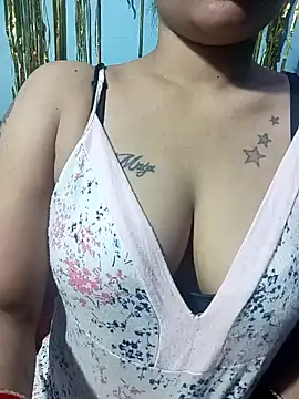 Beauty-khan nude on webcam for live sex chat