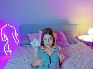 Lisa-Curtis fully nude on Live Sex Chat