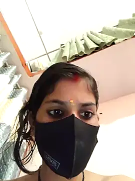 Tanu-Ray nude on webcam for live sex chat