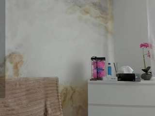 evelynnfox fully nude on Live Sex Chat