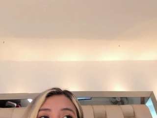 Julietha-Taylor fully nude on Live Sex Chat