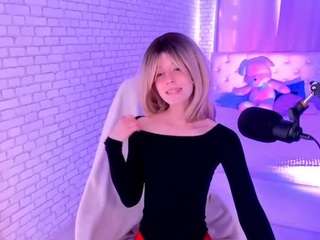 Marylim fully nude on Live Sex Chat
