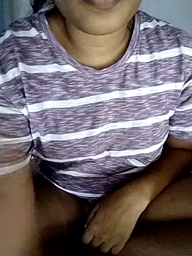 Thanu_dilrukshi nude on webcam for live sex chat
