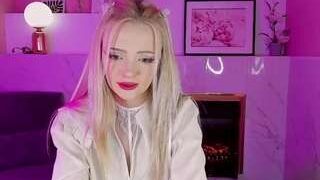 EmilyAir fully nude on Live Sex Chat