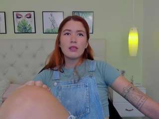 emilycutee fully nude on Live Sex Chat