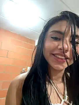 hurrem_18 nude on webcam for live sex chat