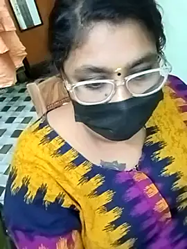 Swetha_mallu nude on webcam for live sex chat