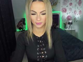 KarolinaGray fully nude on Live Sex Chat
