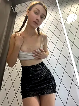 Lia__Love nude on webcam for live sex chat