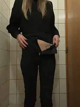 Cur1ouscouple420 nude on webcam for live sex chat