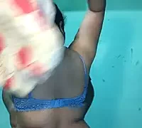 hotty_Sexy-couple nude on webcam for live sex chat