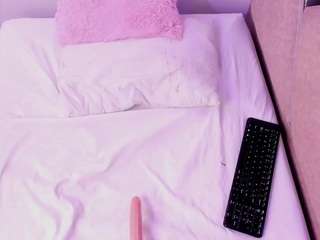 LiaReeve fully nude on Live Sex Chat