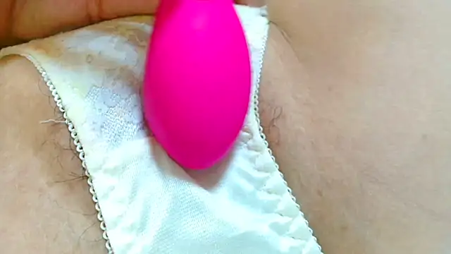 liliyRiSAcha-n nude on webcam for live sex chat