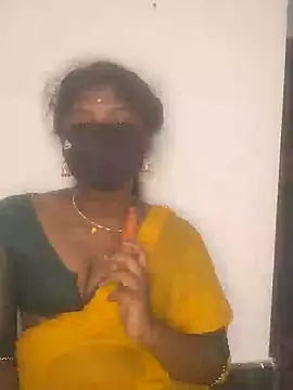 tamilachi4u nude on webcam for live sex chat