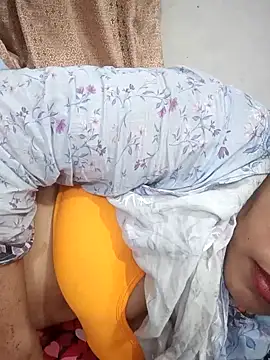 Disha_Bhabhi nude on webcam for live sex chat