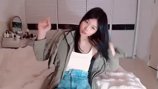 Dou-Yayaya nude on webcam for live sex chat