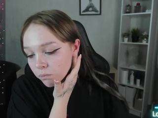 Jennifer fully nude on Live Sex Chat