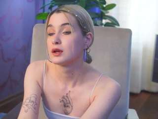 AlthenaBlaze fully nude on Live Sex Chat
