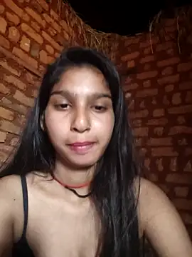 Cur_Pinki nude on webcam for live sex chat
