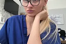 hotblondie14 nude on webcam for live sex chat