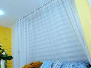 ChloeStone fully nude on Live Sex Chat